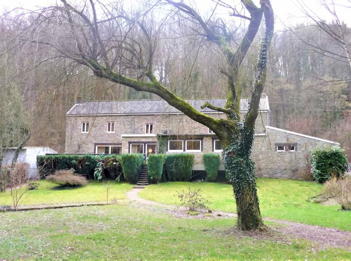 Location de vacances pour 12 personnes, avec terrasse à Comblain-au-Pont