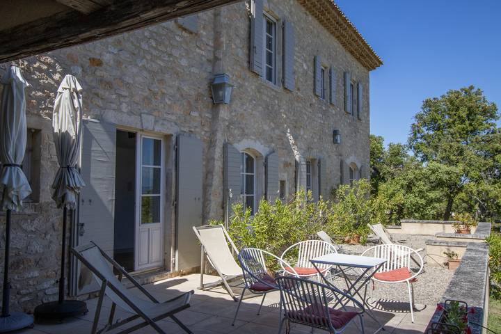 Location de vacances pour 10 personnes, avec jardin, adapté aux familles à Saint-Restitut - 2