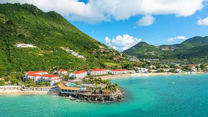 Hôtel pour 2 personnes, avec vue ainsi que piscine et jardin dans Baie de Grand Case