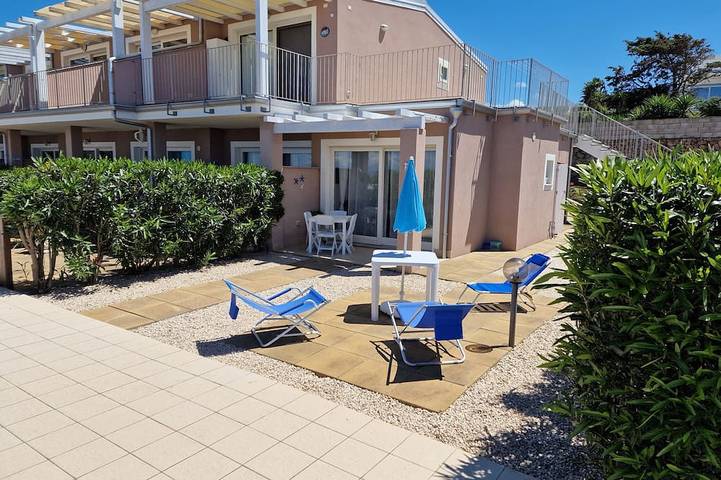 Appartamento vacanze per 4 persone, con piscina e giardino - 1
