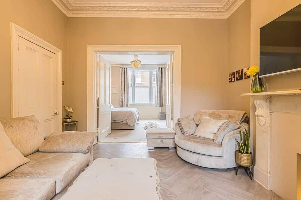 Entire apartment, Ground Floor 1 Bedroom Flat - Windsor By Tempstay in Windsor, Berkshire