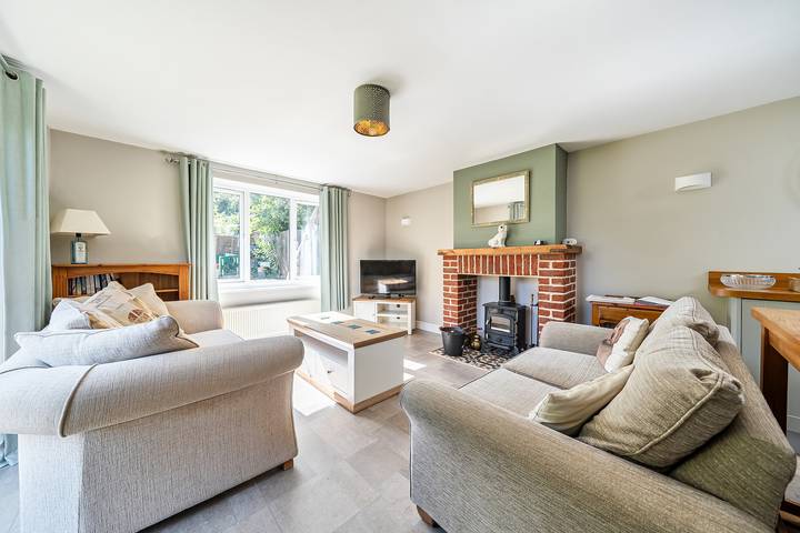 Holiday rental for 4 people, with Terrace and Garden in North Wessex Downs