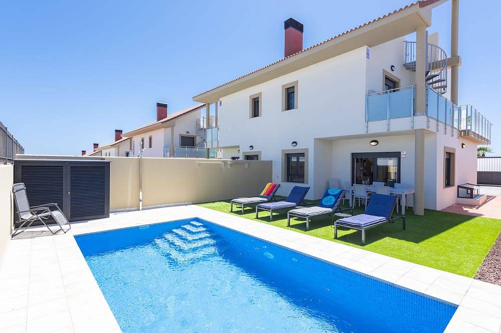 Schöne Privatvilla mit beheiztem Privatpool in der Nähe von Golfplätzen in Amarilla Golf, Teneriffa Süd
