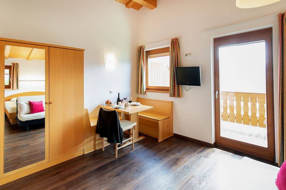 Ganze Wohnung, Innenpool-Appartement für max. 3 Personen Panoramblick auf die Berge- Einzellage in Schluderns, Saldurkamm