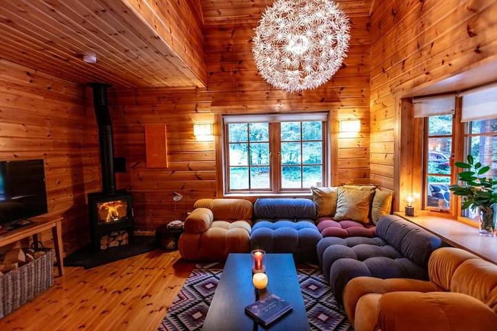 Log cabin for 6 people, with Balcony and Terrace as well as Garden and View in County Cavan