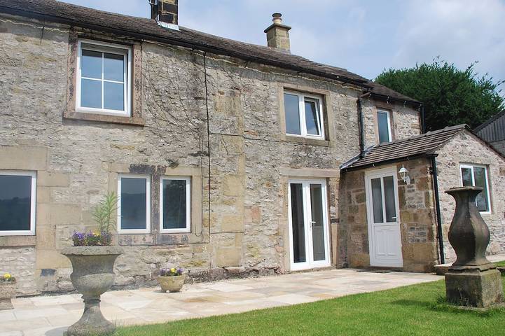 Cottage for 4 people, with garden, with pets in Youlgreave
