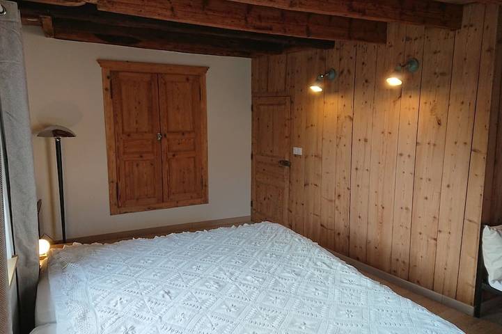 Location de vacances pour 4 personnes, avec jardin et balcon à Condes - 2