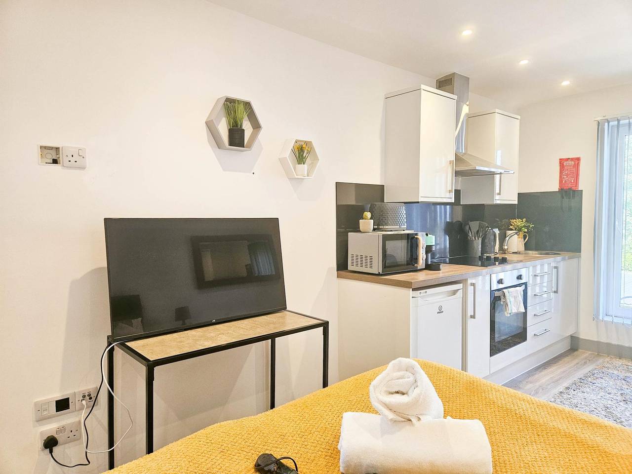 Entire apartment, Churchill Studio - 1 Bedroom Studio - Uplands in Swansea, Swansea region
