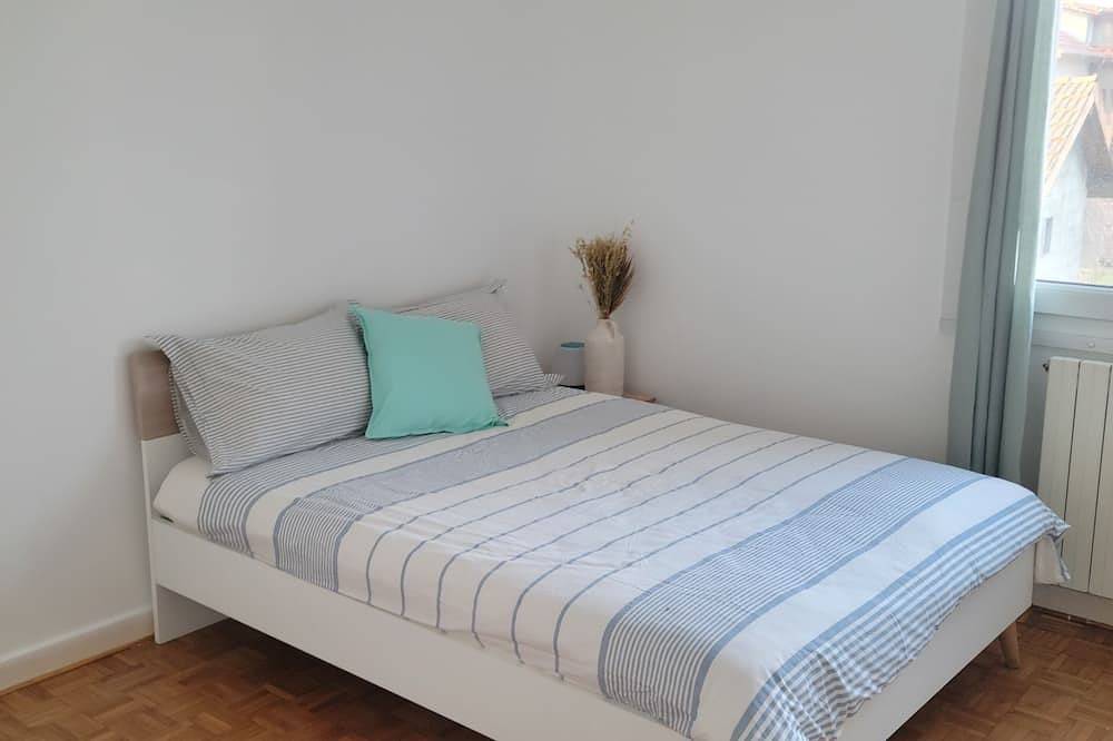 Apartamento entero, Spacious new apartment. Close to ski resorts in L'Isère, Isère