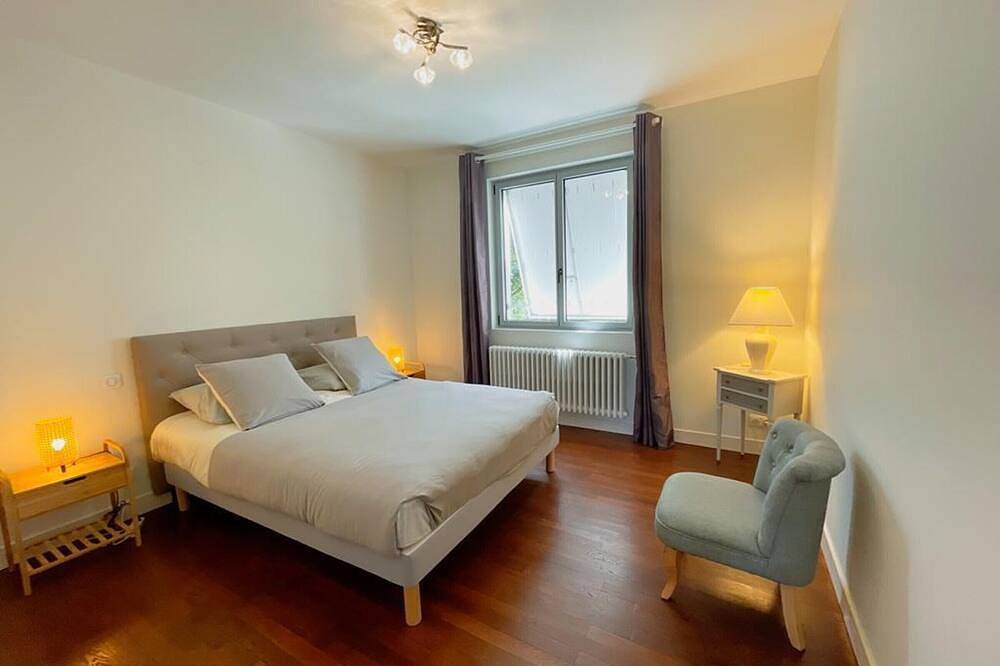 Gîte lumineux au cœur de Touraine, parking privé, Wi-Fi, 3 chambres in Azay-sur-Cher, Région de Tours