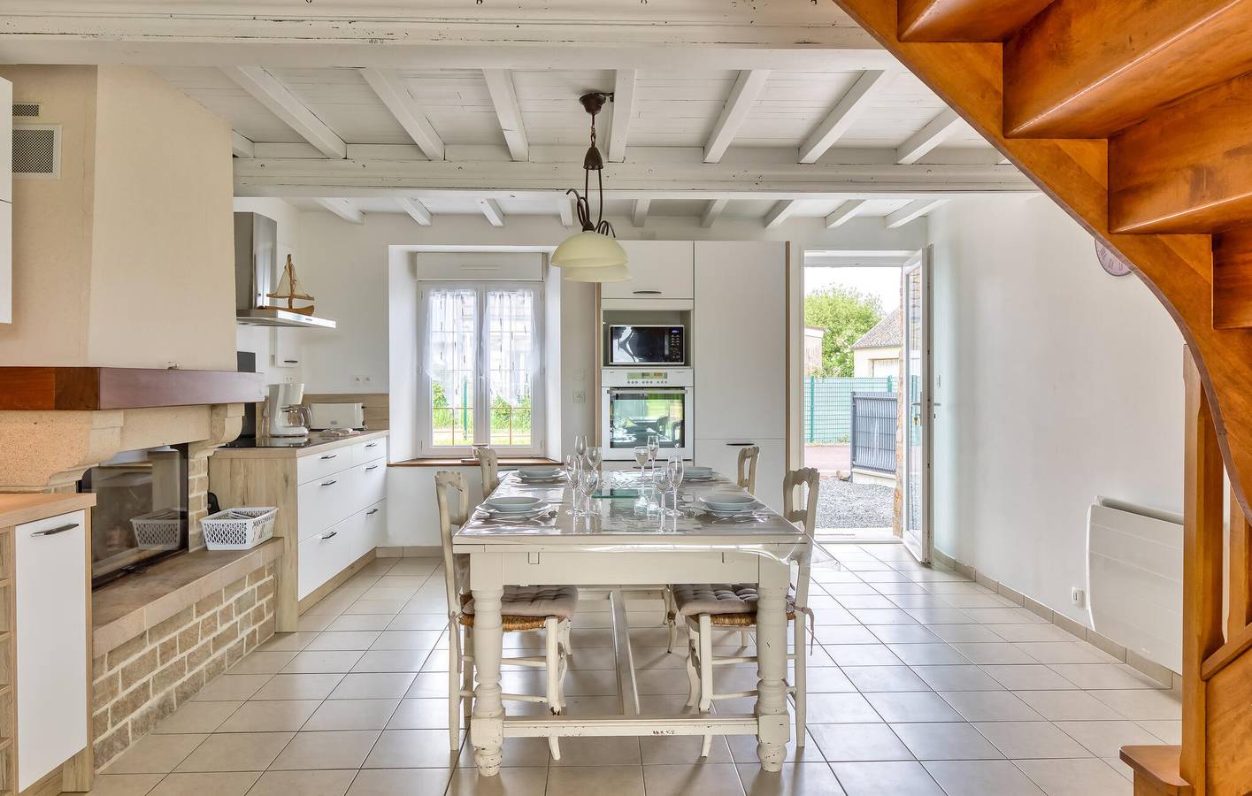 Appartement confortable au bord de la mer avec WiFi et parking in Créances, Région de Coutances