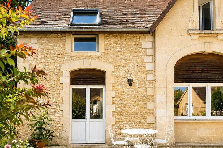 Gîte pour 2 personnes, avec jardin à Mathieu (Calvados)