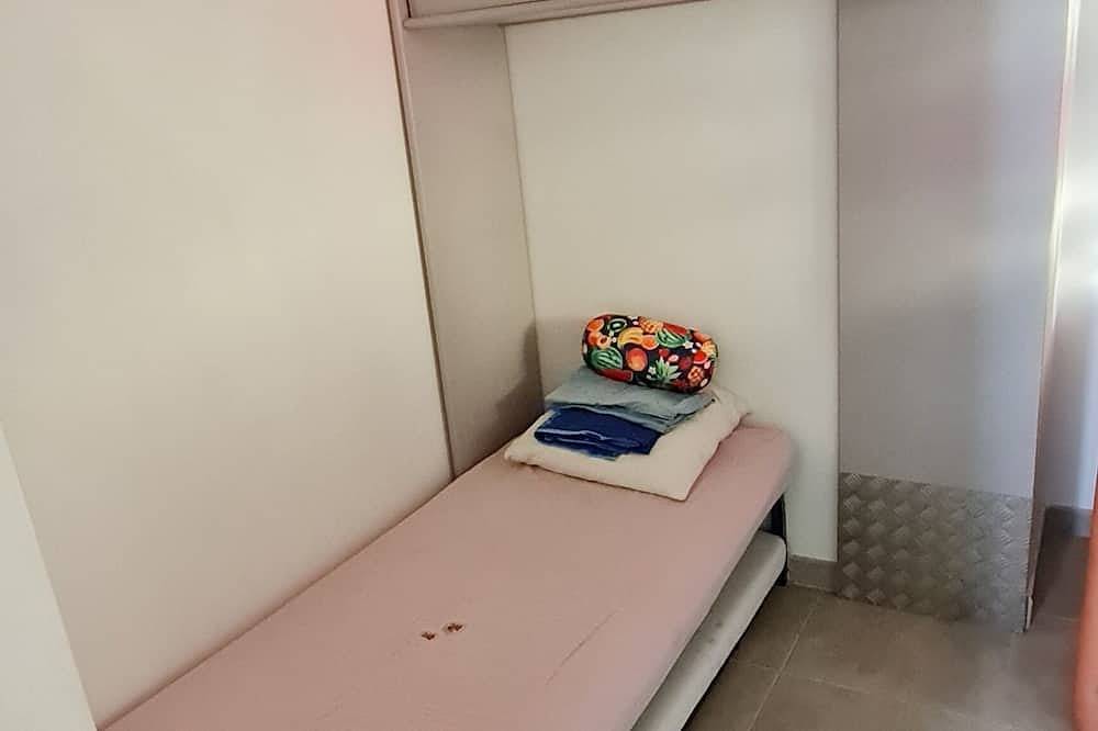 Entire apartment, Appartementfron de mer les Saintes Marie de la mer in Saintes-Maries-de-la-Mer, Arles region