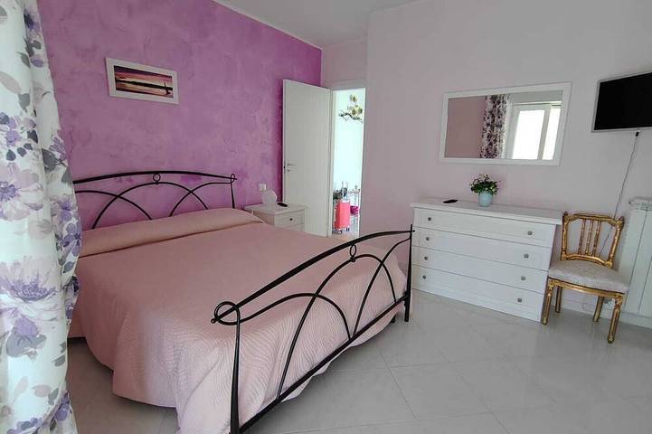 Room with bathroom in Holiday House San Giacomo in Poggio Bustone, Rieti Provinz