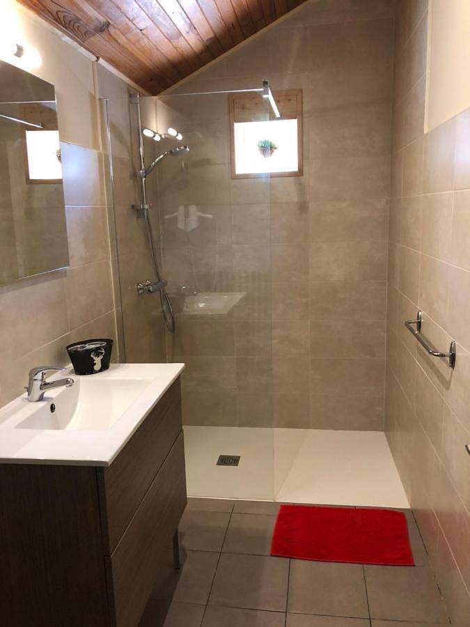 Double Room with Shared Bathroom in Vars, Région de Briançon