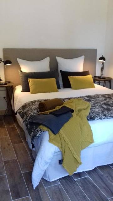 Chambre d’hôte pour 2 personnes, avec jardin, animaux acceptés à Jayat