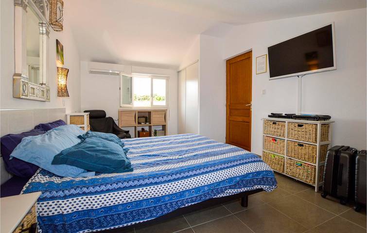 Apartamento junto a la playa con piscina, WiFi y aparcamiento in Prunete, Cervione