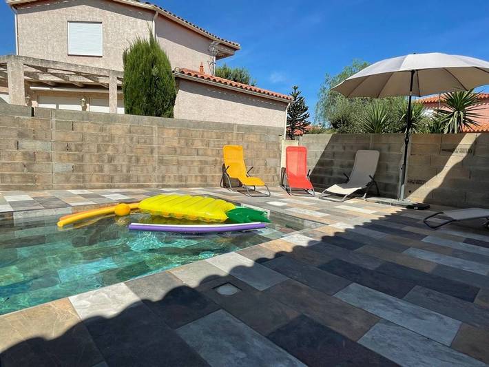 Apartamento para 8 personas, con Terraza además de Jardín y Piscina en Elna