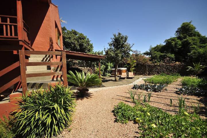 Cabaña para 4 personas, con jacuzzi además de balcón y jardín en Gran Canaria