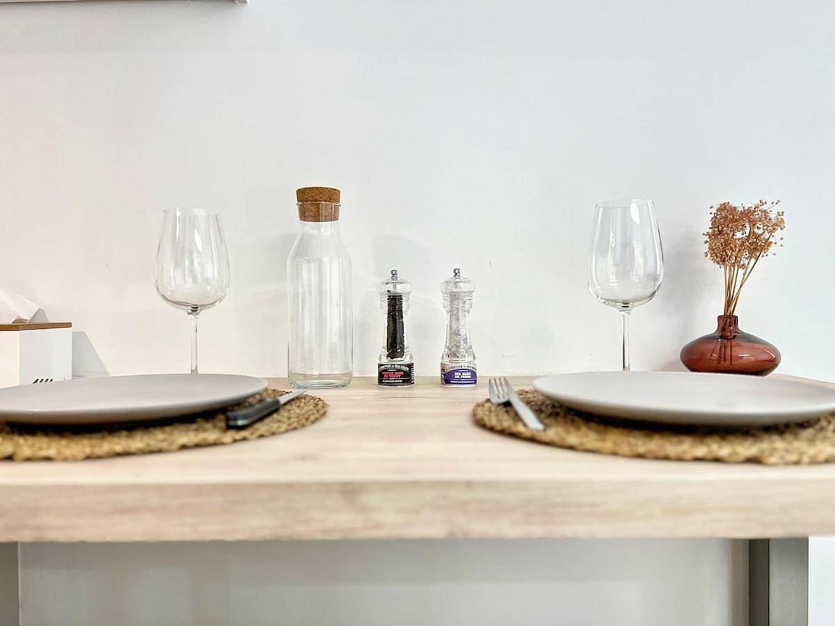 Appartement entier, Lou Miradou 2 - Vieux village médiéval, Cosy, Clim, 2 personnes in Miramas, Côte méditerranéenne (France)