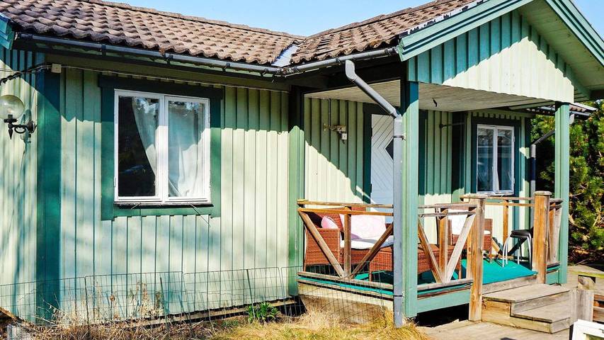 Hus för 3 Personer, med pool i Trosa