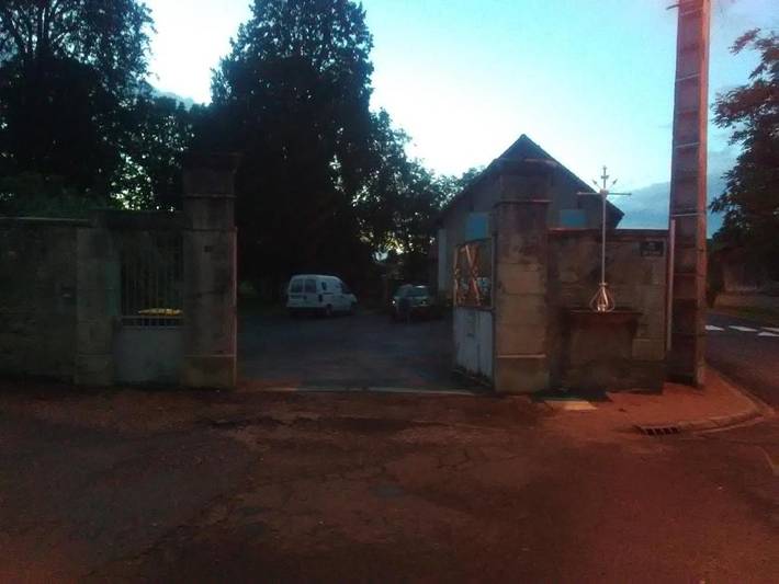Cottage pour 2 personnes, avec jardin à Aigueperse