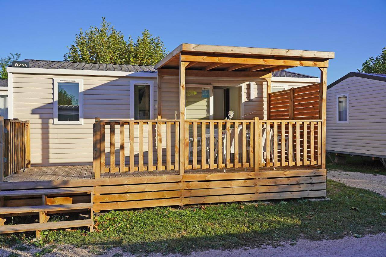 Camping Village Butterfly in Lido ai Pioppi, Peschiera del Garda