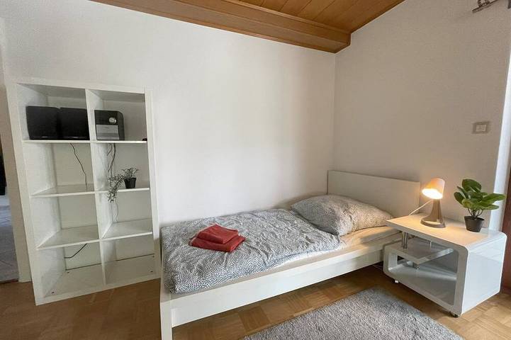 Ferienwohnung für 6 Personen, mit Terrasse und Garten in Fürth - 2