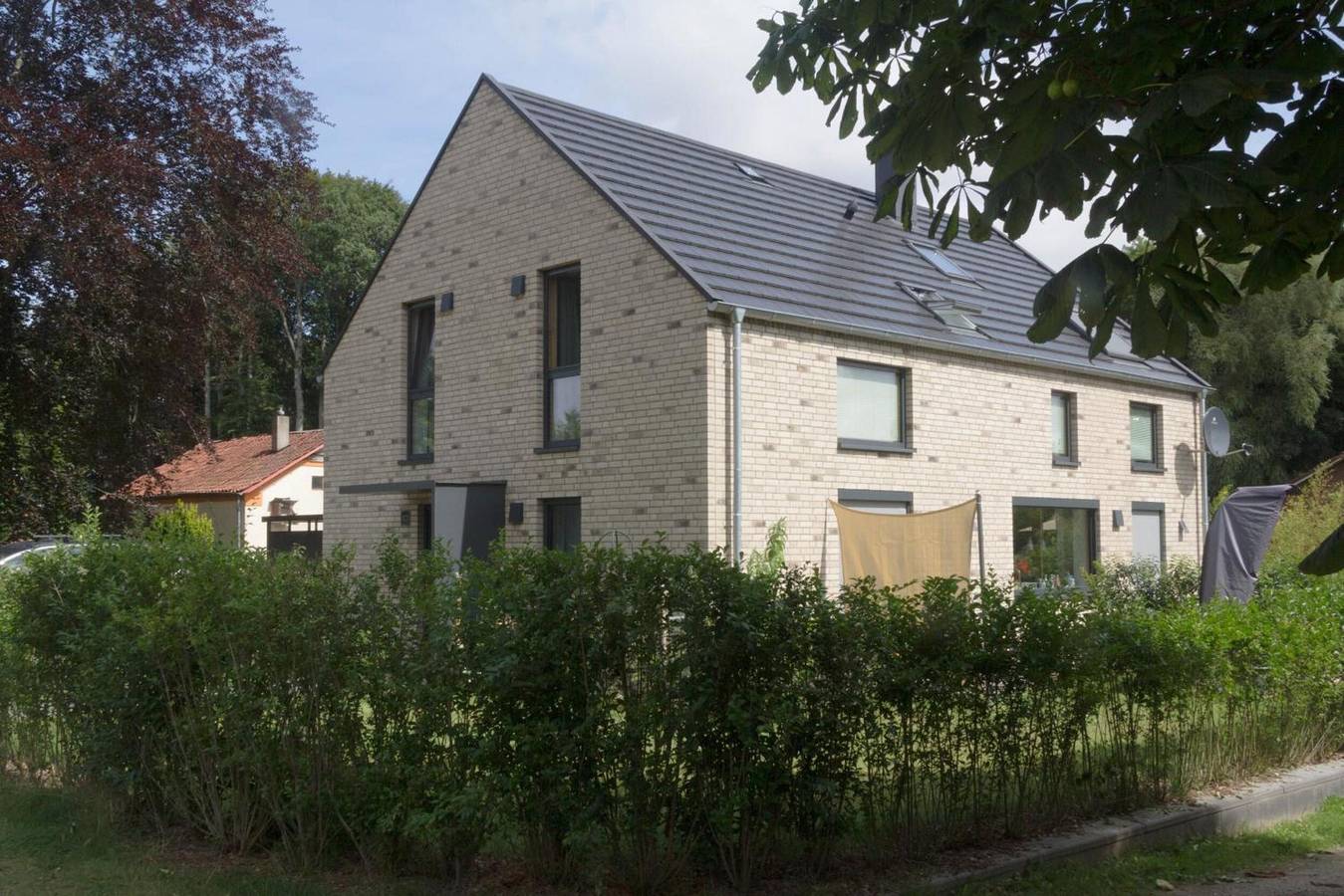 Holiday Home 'Schleiharmonie' with Private Terrace, Shared Garden & Wi-Fi in Ulsnis, Grünes Binnenland