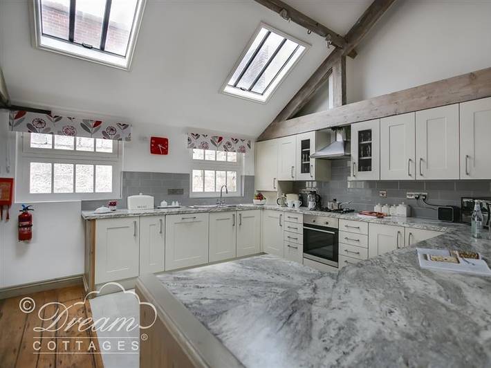 Log cabin for 6 people, with garden in Weymouth