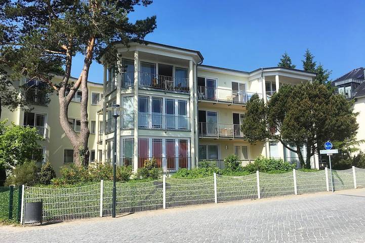 Villa mit pool für 3 Personen, mit Pool und Balkon an der Ostsee