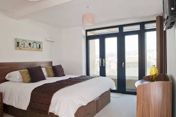 Apartment for 6 People in Teignmouth, Devon, Photo 1