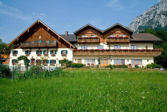 Ferienwohnung für 4 Personen, mit Balkon und Terrasse sowie Garten und Seeblick in Steinbach am Attersee - 4