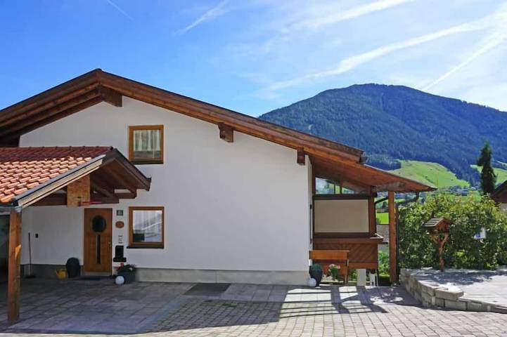 Ferienwohnung für 5 Personen, mit Terrasse und Garten
