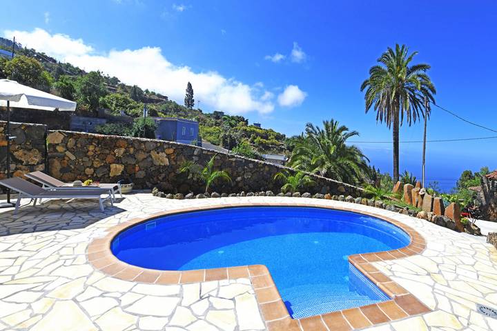 Casa rural para 4 personas, con vistas al lago además de terraza y jardín en Tijarafe - 2