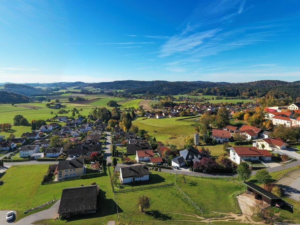 Ferienhaus in Grafenau mit Schwimmbecken in Haus im Wald, Grafenau