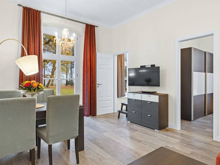 Schloss für 5 Personen, mit Sauna und Terrasse in Bastorf - 3