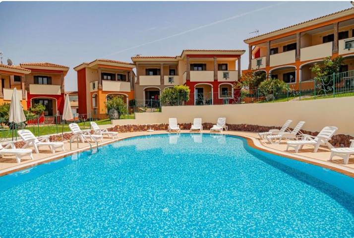 Appartamento intero, Residenza Le Farfalle 'A' con Vista giardino, Wi-Fi e Aria Condizionata in Tergu, Provincia di Sassari