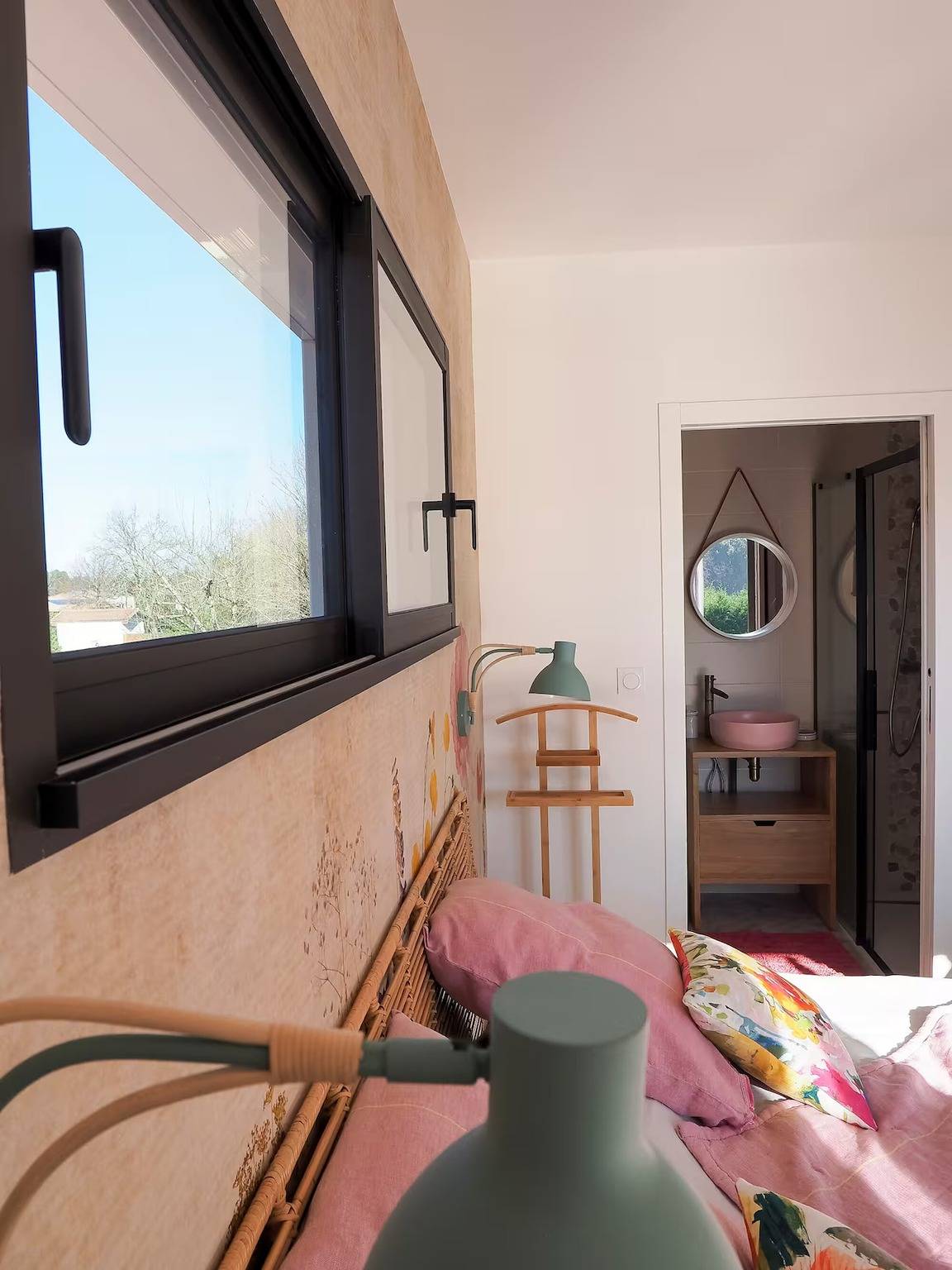 Bed & Breakfast „Chambre Double Coquelicot“ mit gemeinsamer Terrasse, Garten & Wlan in Parentis-en-Born, Côte d’Argent