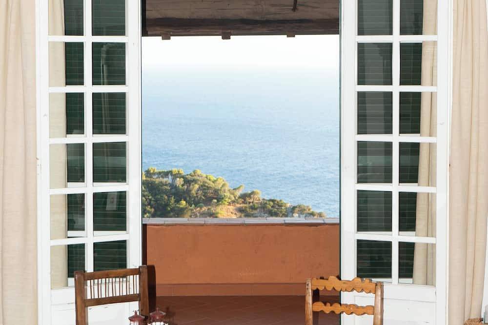 Luxury house with a breath-taking view on Giglio and Giannutri islands in Cala Piccola, Provincia di Grosseto
