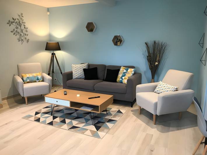 Location de vacances pour 6 personnes, avec Jardin à Malay-le-Grand