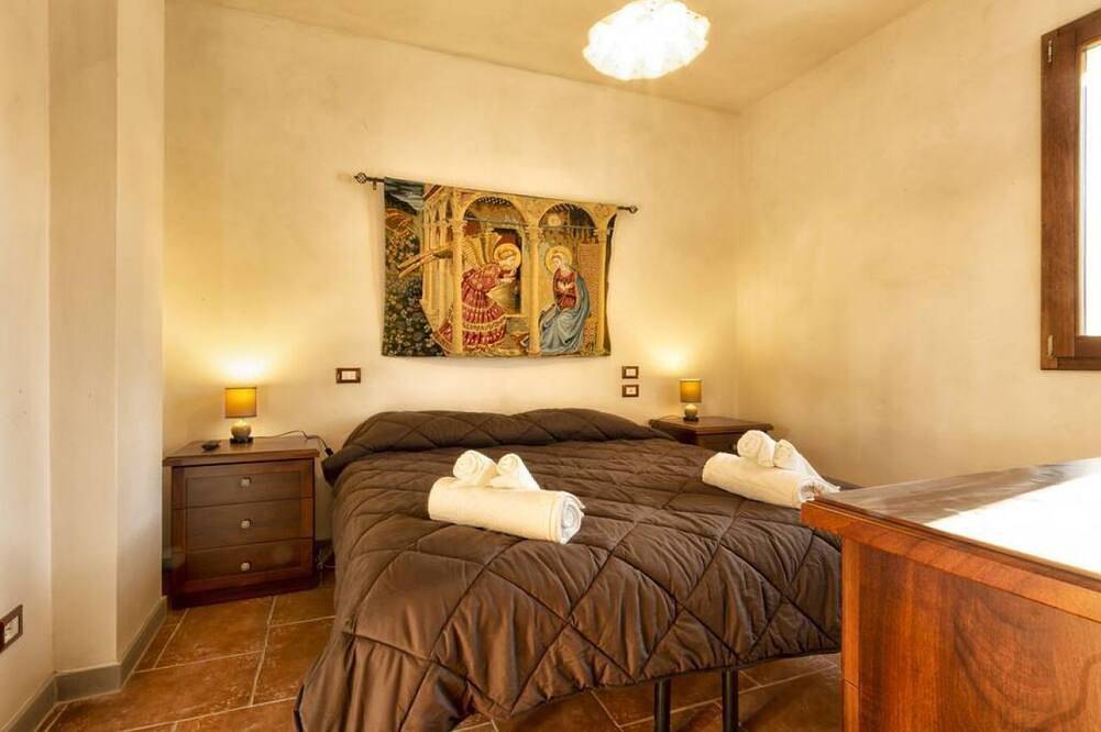 Villa Viktoria & Andras: Perfect for 20 people! in Tredozio, Provincia de Forlì-Cesena