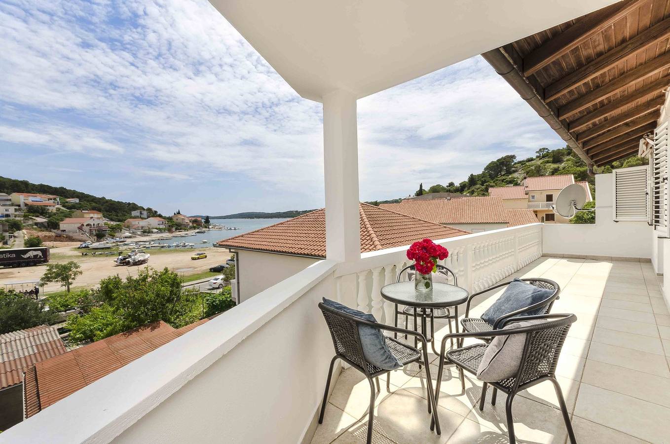 Ganze Wohnung, Apartments Emmeline in Tisno, Šibenik-Knin