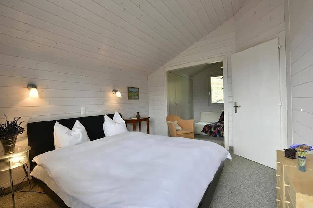 Chalet confortable pour 4 personnes : Living - 1 chambre avec lit double (1.60 x 2.00m) - 1 chambre in Grimentz, Anniviers