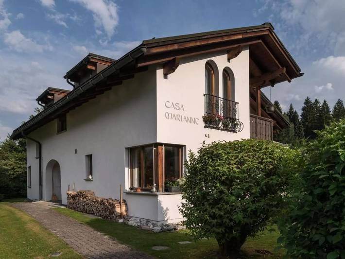 Villa für 4 Personen, mit Garten in Flims
