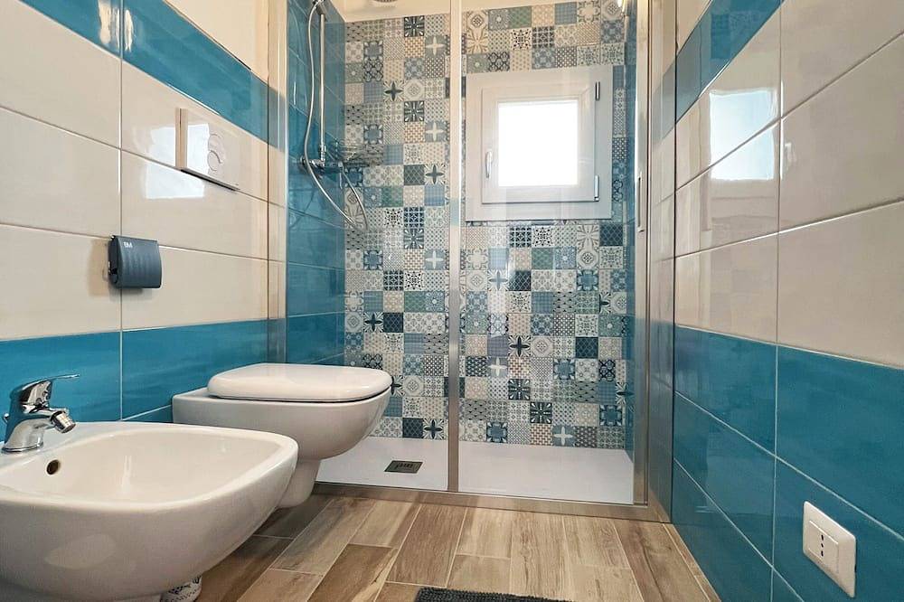Villa Dolce Vita-new villa with garden 5 minutes from the beach in Codaruina/Valledoria, Valledoria