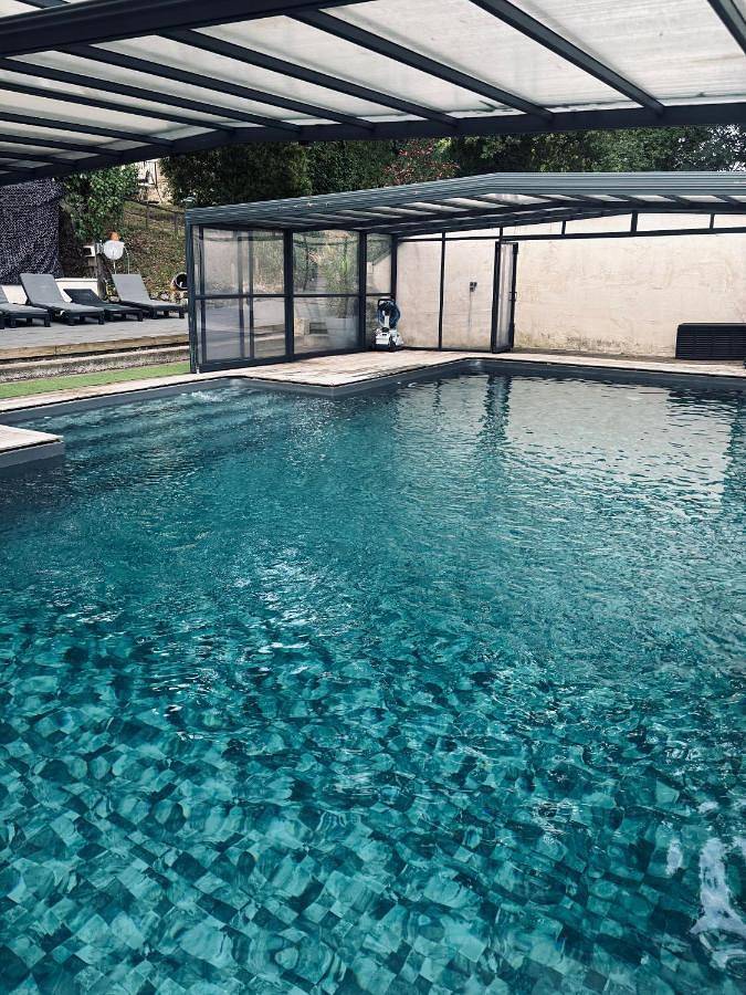 Location de vacances pour 10 personnes, avec piscine et jardin à Xaintrailles (Lot-et-Garonne)