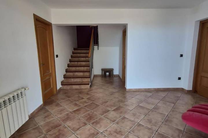 Casa rural para 20 personas, con terraza además de jardín y vistas, Se admiten mascotas en Ráfol de Almunia - 2