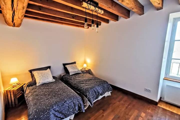 Location de vacances pour 15 personnes, avec terrasse et jardin à Épinac - 4