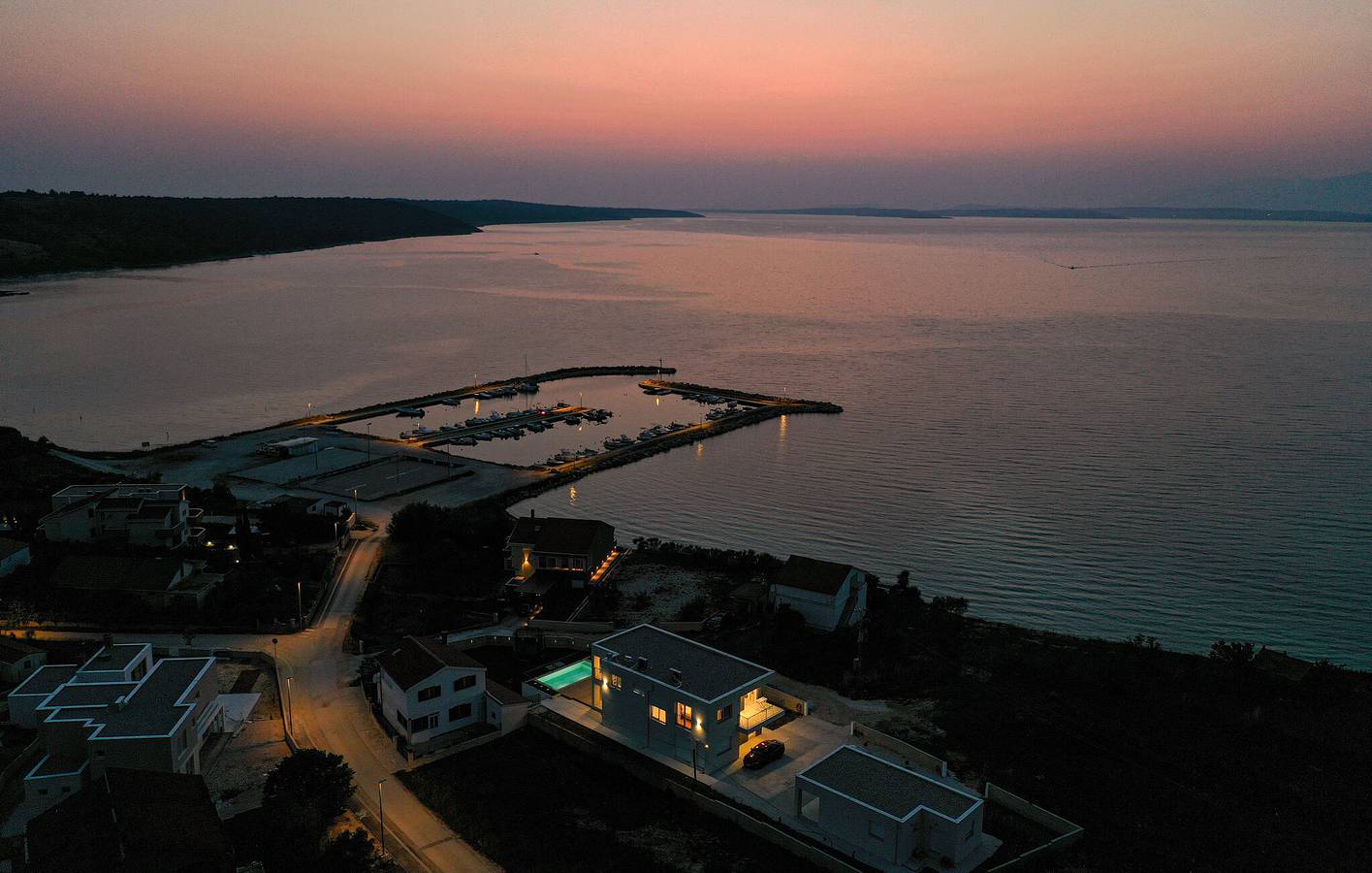Ferienhaus für 10 Personen mit Garten in Ljubac, Zadar